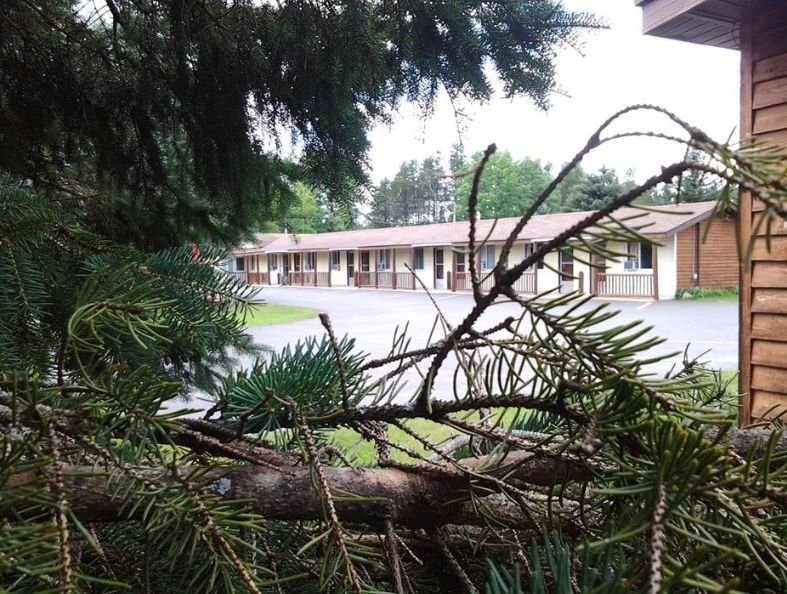 Lake City Motel (Motel Tafel) - From Web Listing (newer photo)